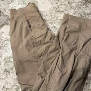 lululemon  Cargo Pants in Tan